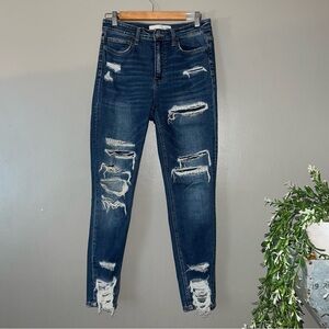 ✨Buckle Exclusive✨ “Elliott” High Rise Skinny Jeans